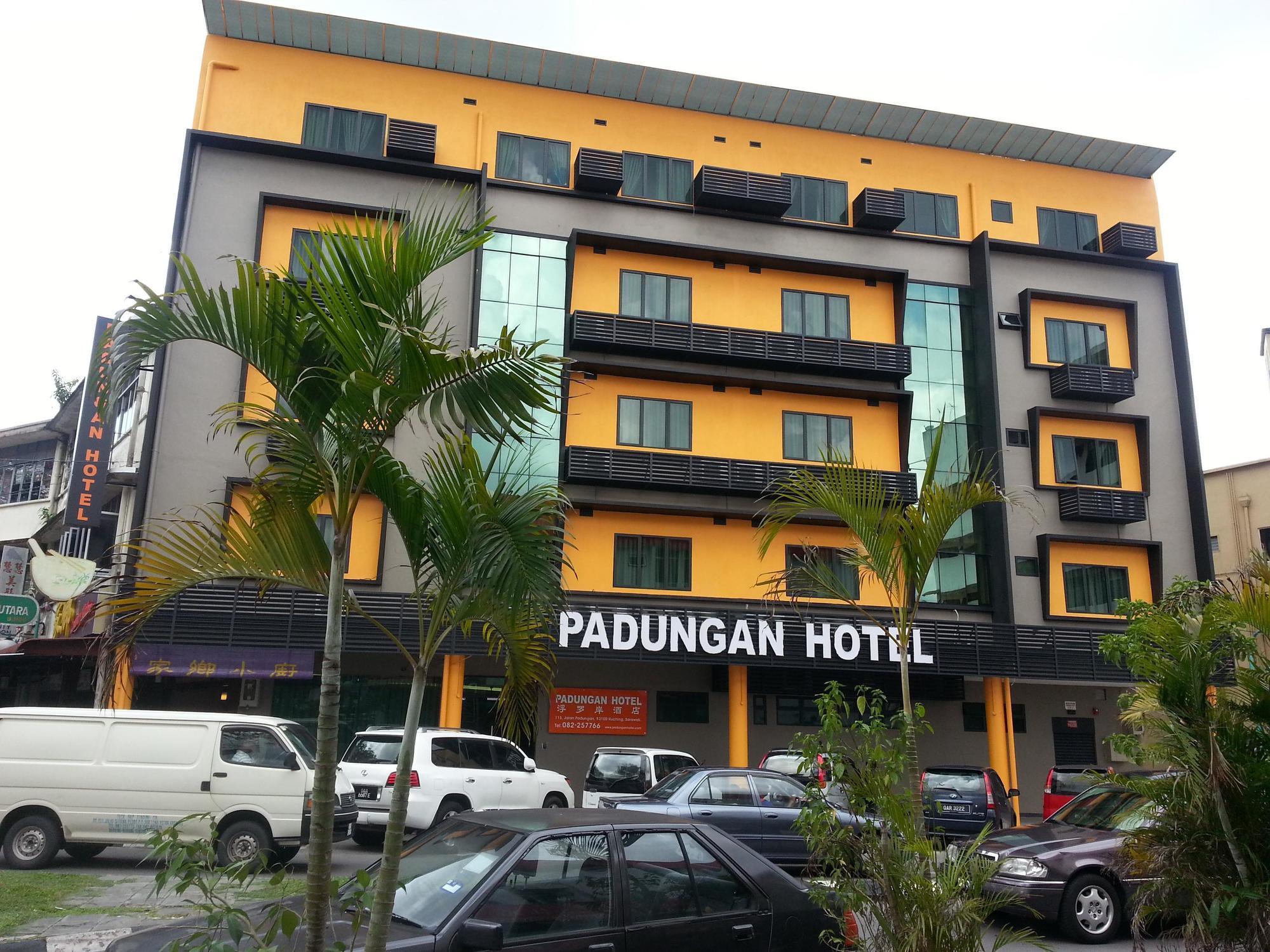 Padungan Hotel Kuching Exterior photo